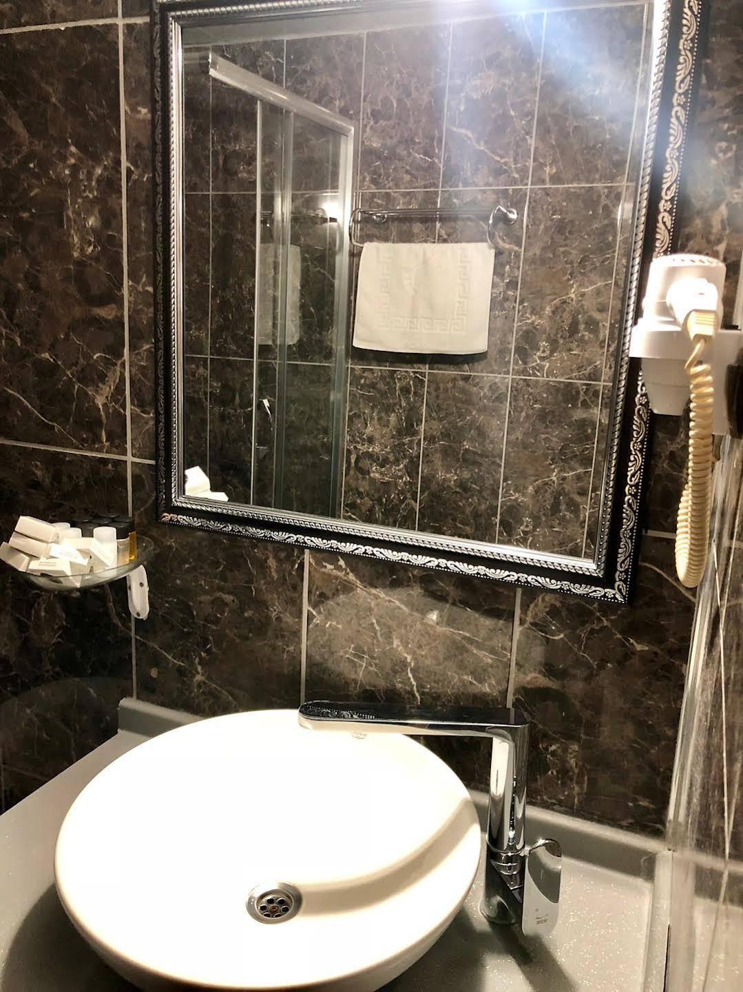 Hotel Fuat Wan Zewnętrze zdjęcie