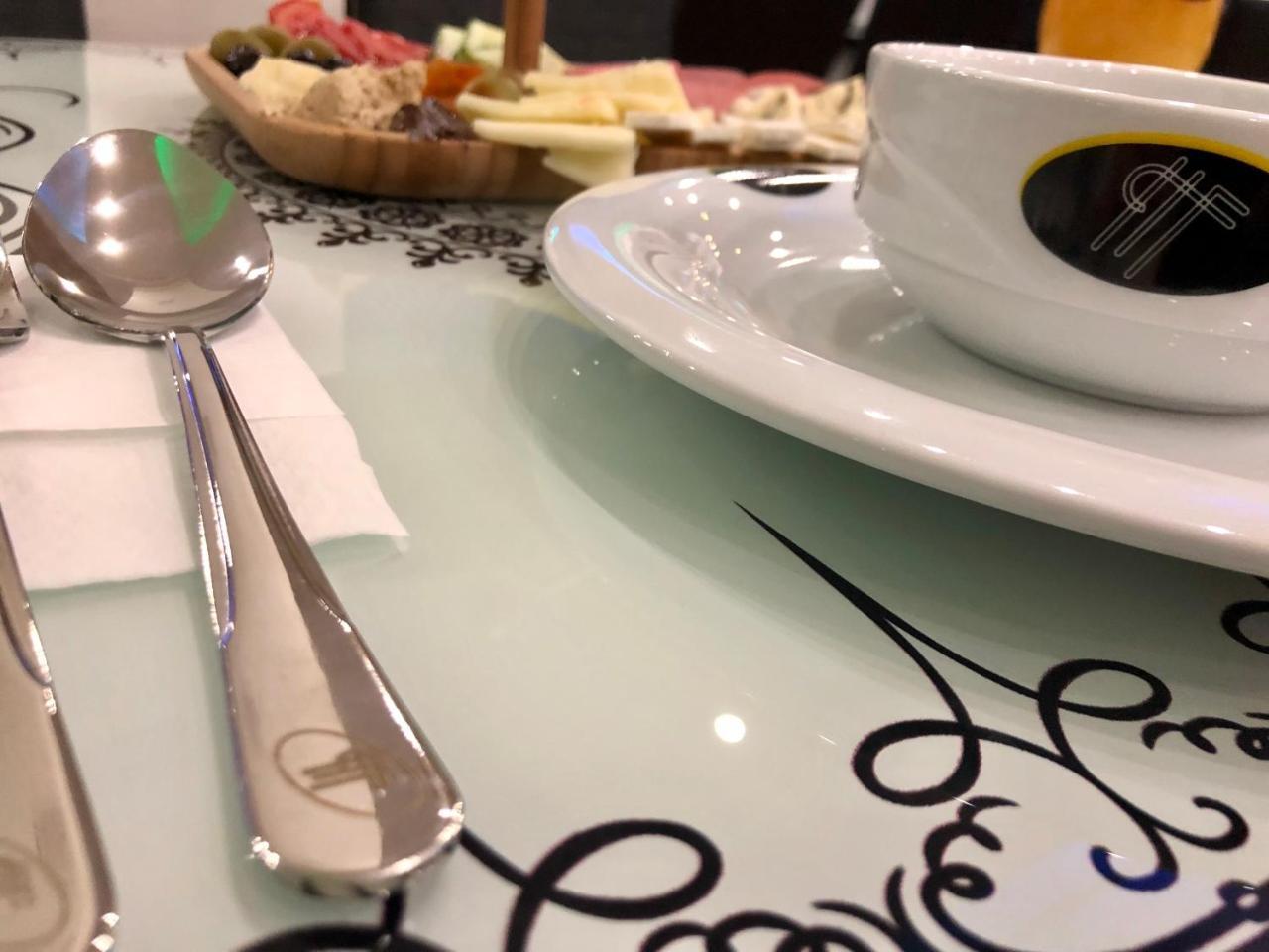 Hotel Fuat Wan Zewnętrze zdjęcie