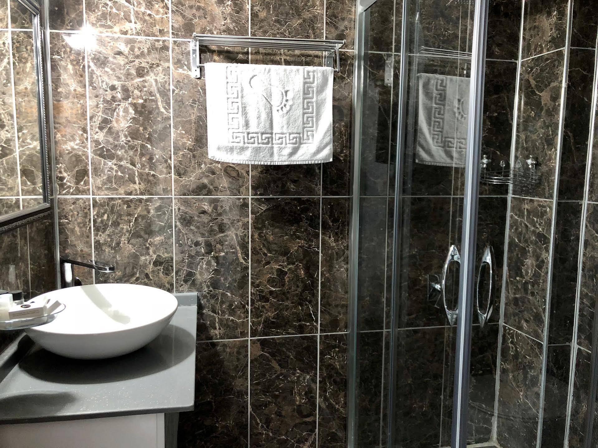Hotel Fuat Wan Zewnętrze zdjęcie