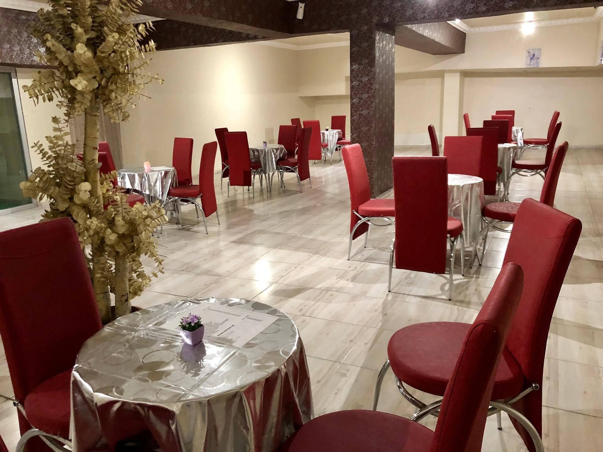 Hotel Fuat Wan Zewnętrze zdjęcie