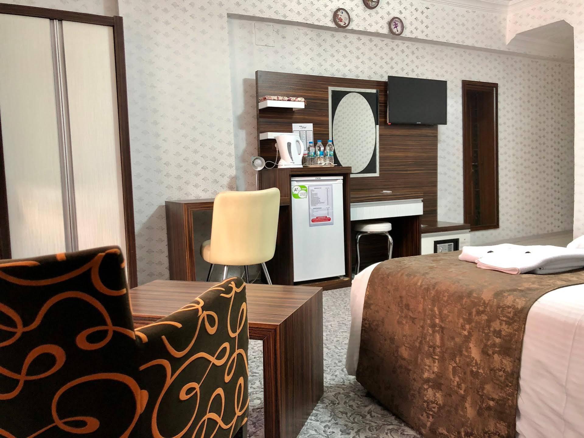 Hotel Fuat Wan Zewnętrze zdjęcie